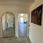Hof Schoeneck In Sehr Ruhiger Alleinlage Nyaraló *
