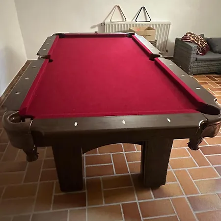 Hof Schoeneck In Sehr Ruhiger Alleinlage Gondershausen