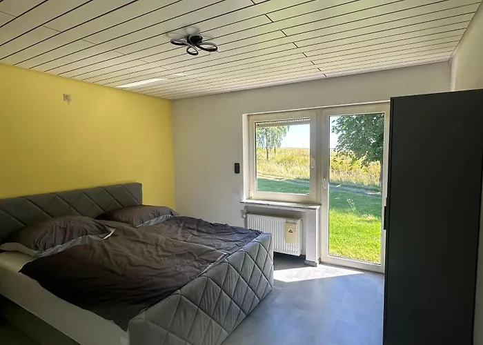 Hof Schoeneck In Sehr Ruhiger Alleinlage